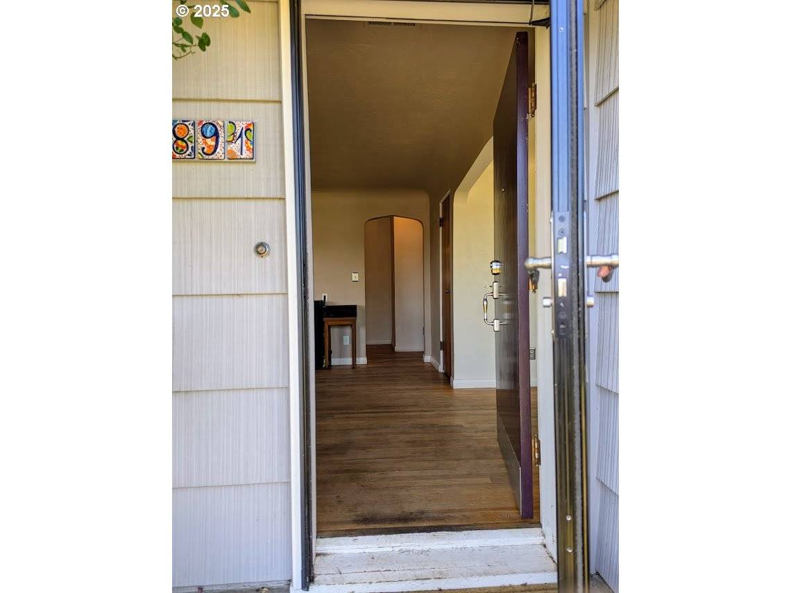 Roseburg, OR 97471,1891 LINNELL AVE