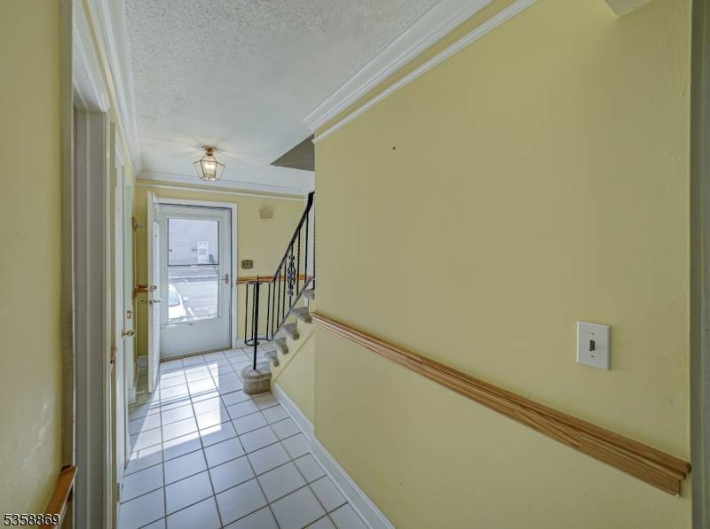 Hillsborough Twp., NJ 08844,1068 Robin Rd