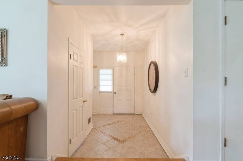 Parsippany-troy Hills Twp., NJ 07950,25 Valley Forge Ln