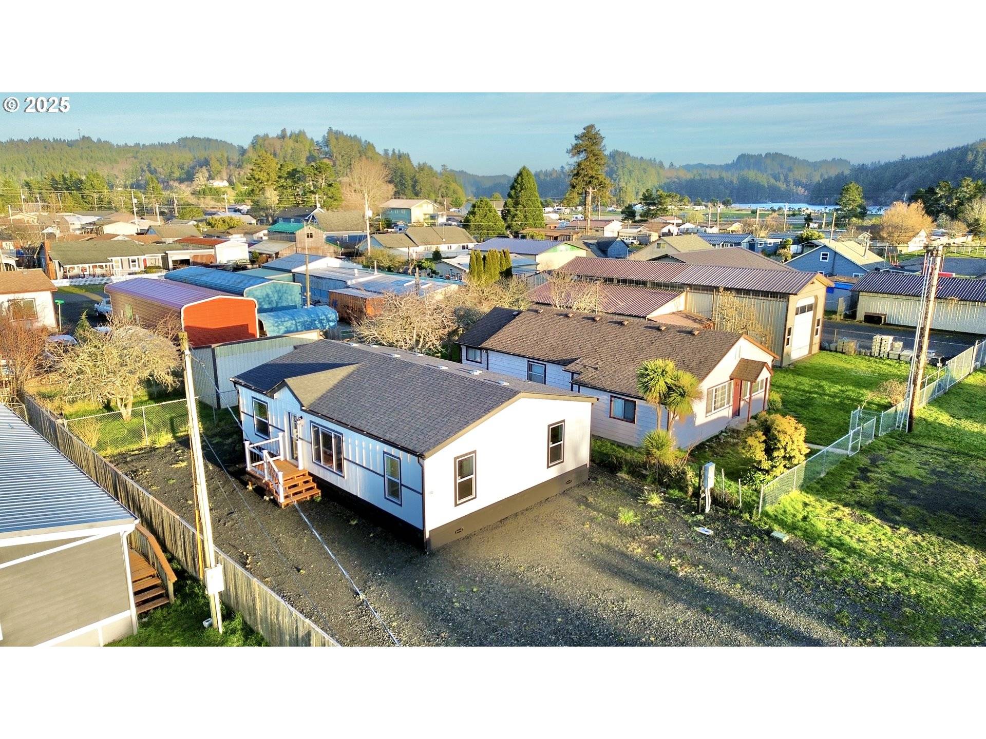 Lakeside, OR 97449,150 N 10TH ST
