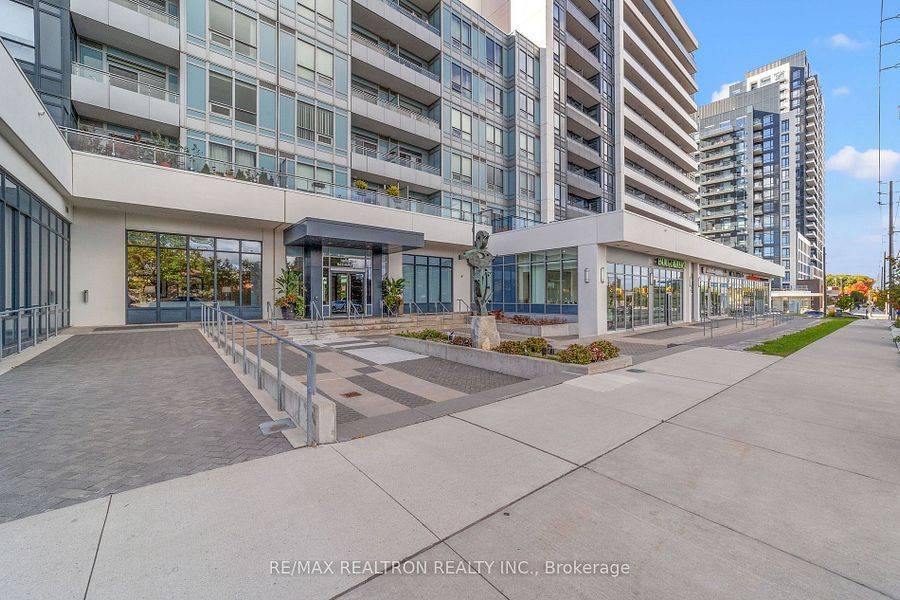 Vaughan, ON L4J 0J9,7900 Bathurst ST #3