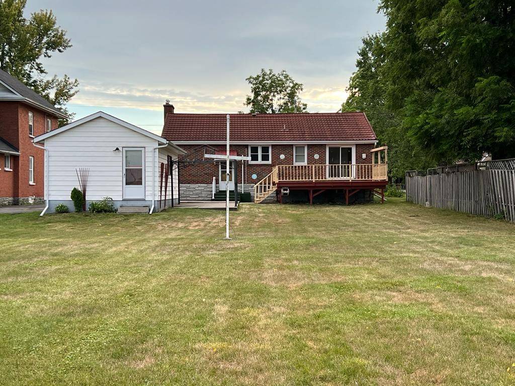 Belleville, ON K8P 2T6,43 Prince Of Wales DR