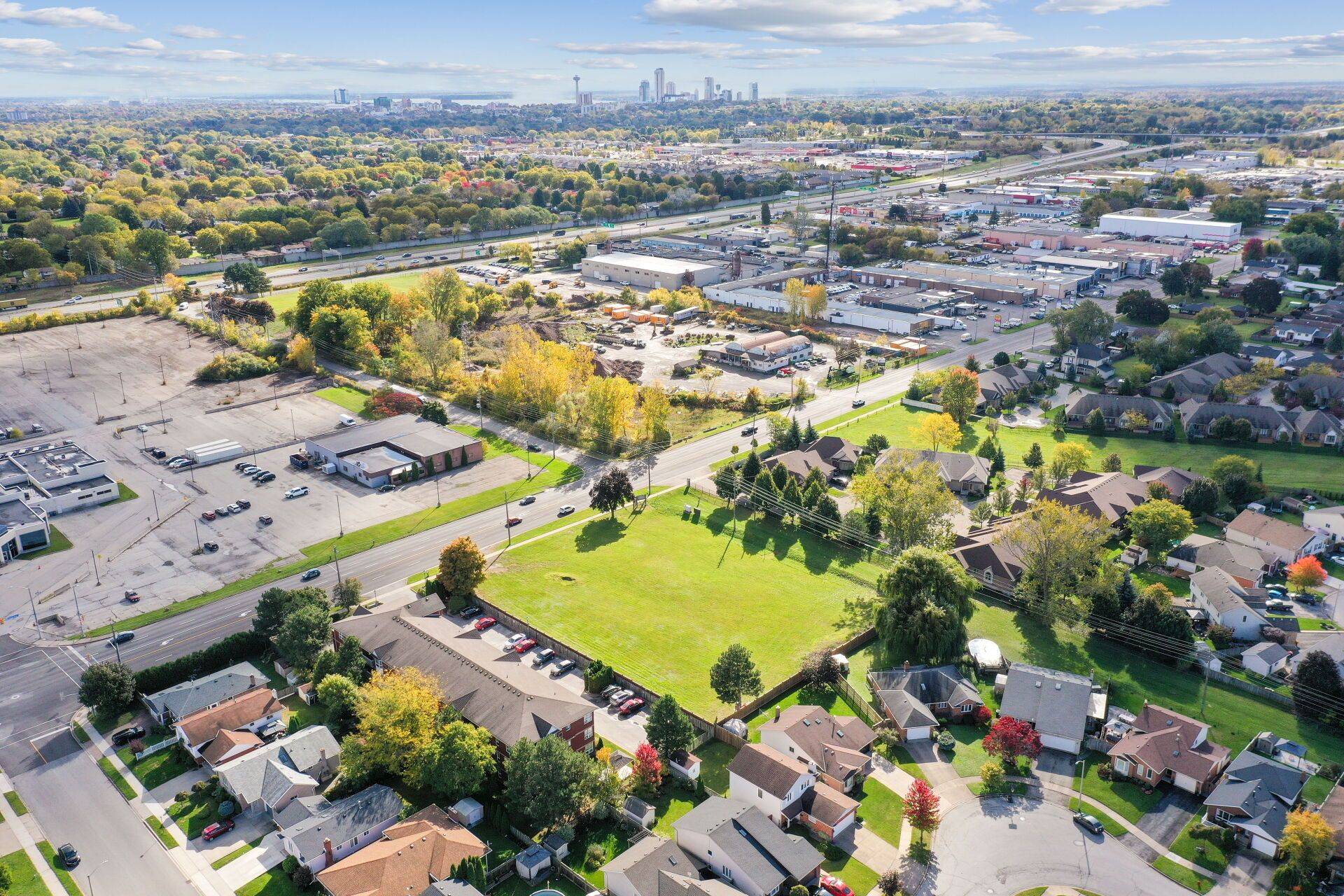 4257 Montrose RD #3, Niagara Falls, ON L2H 1K1