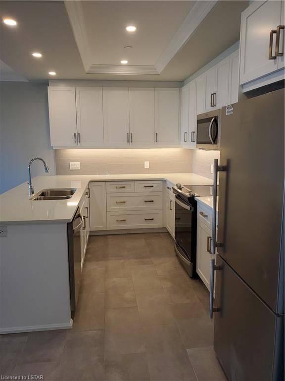 London North, ON N6G 0N8,460 Callaway RD E #802