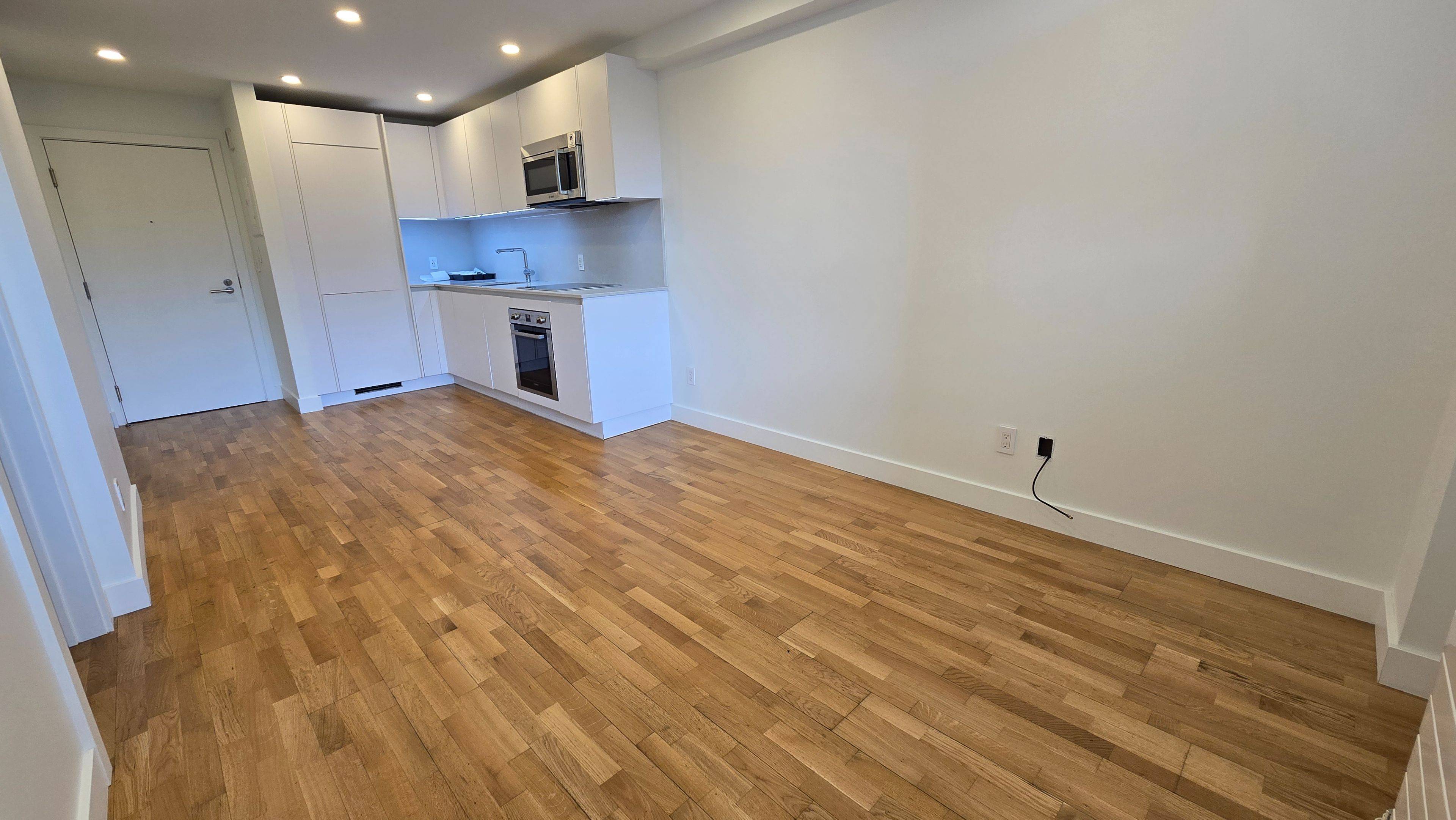 Toronto C08, ON M5A 2E2,230 Oak ST #203