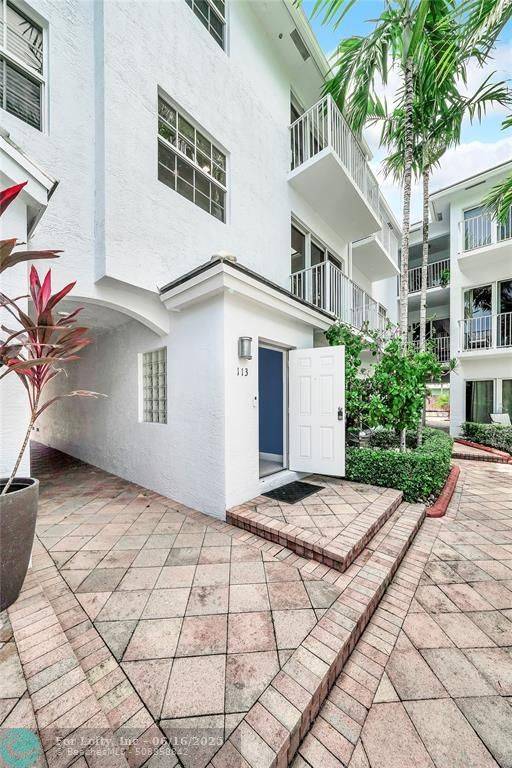 Wilton Manors, FL 33334,[StreetName,UnitNumber,StreetNumber,StreetDirPrefix]