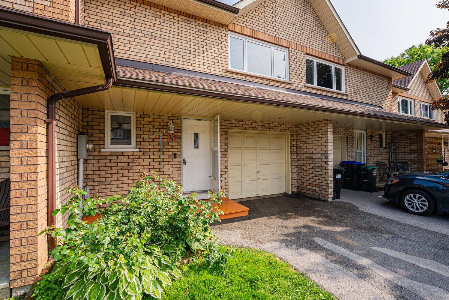 New Tecumseth, ON L9R 1C5,15 RIVERLEY LN