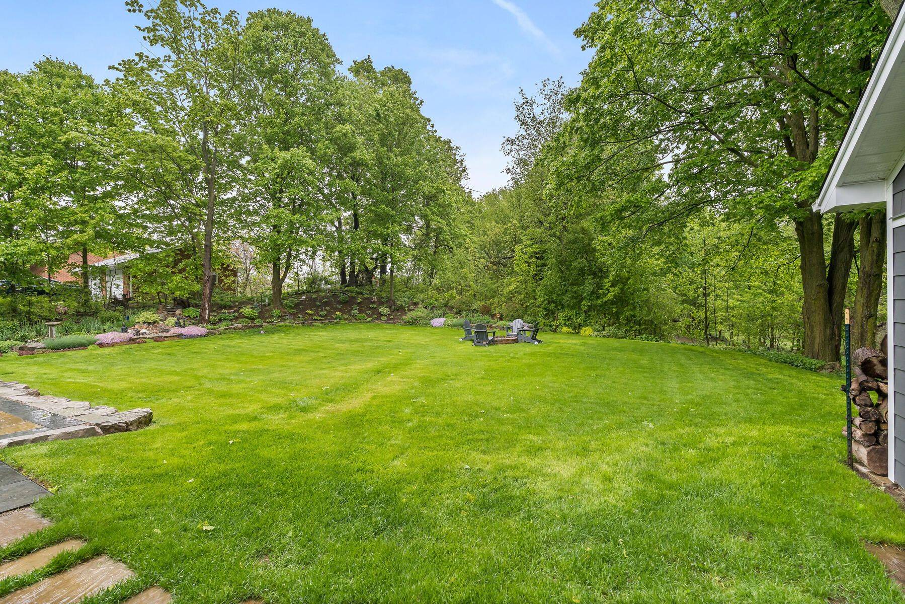 Halton Hills, ON L0P 1H0,13609 Sixth Line
