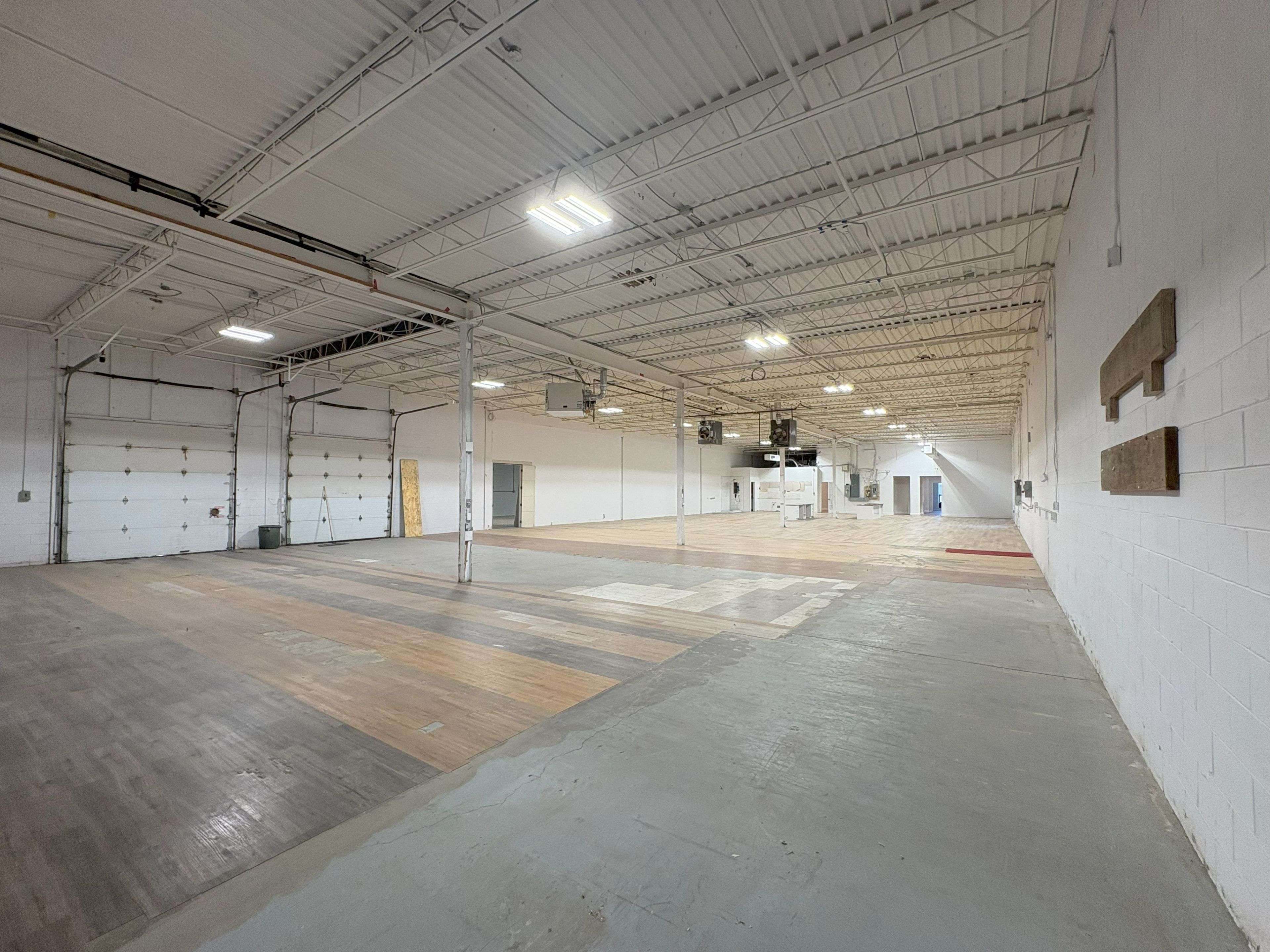 Elmvale Acres And Area, ON K1B 4T7,2710 Lancaster RD #101 & 101A