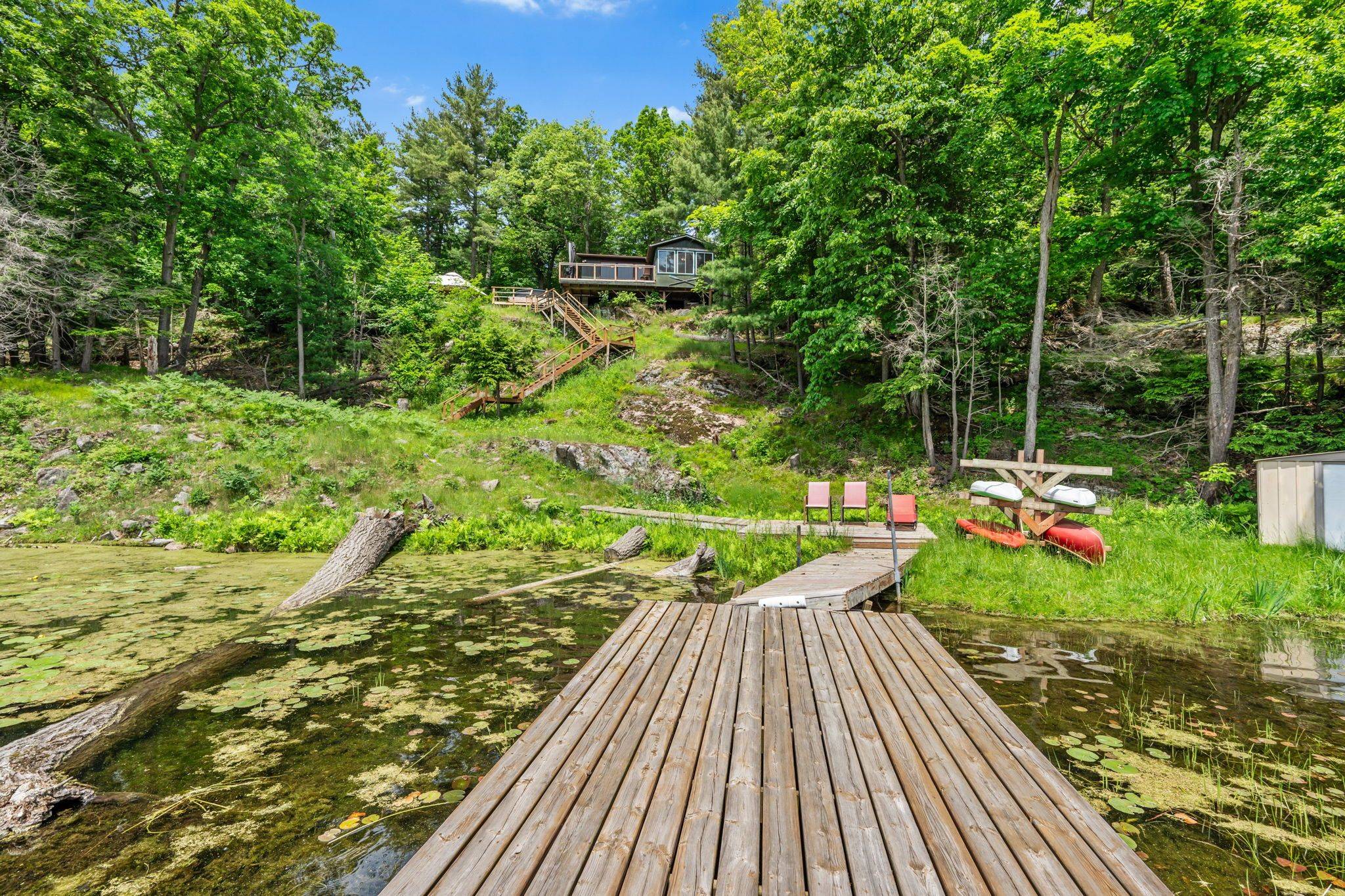 Rideau Lakes, ON K0G 1E0,49 Sleepy Hollow RD