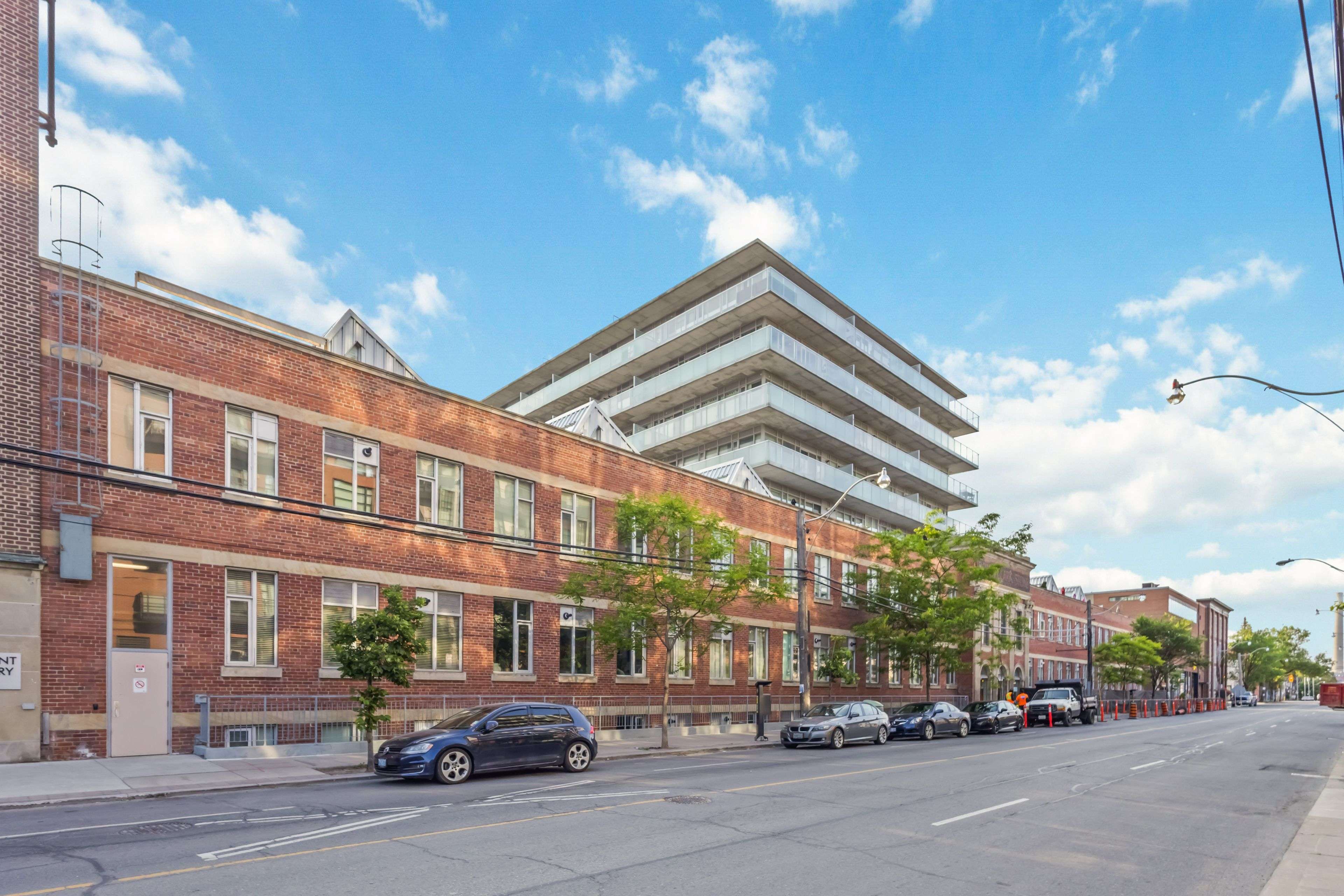 Toronto E01, ON M4M 2S3,201 Carlaw AVE #255