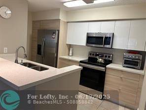 Hollywood, FL 33021,550 S Park Rd  #12-8