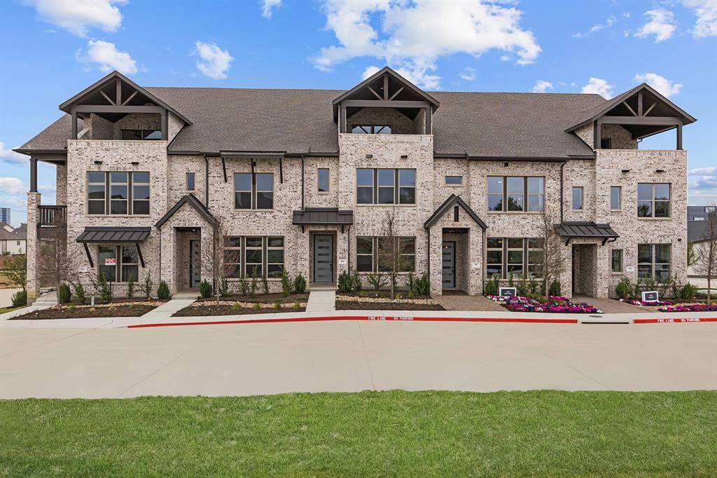 Irving, TX 75038,4815 Fuller Court #903