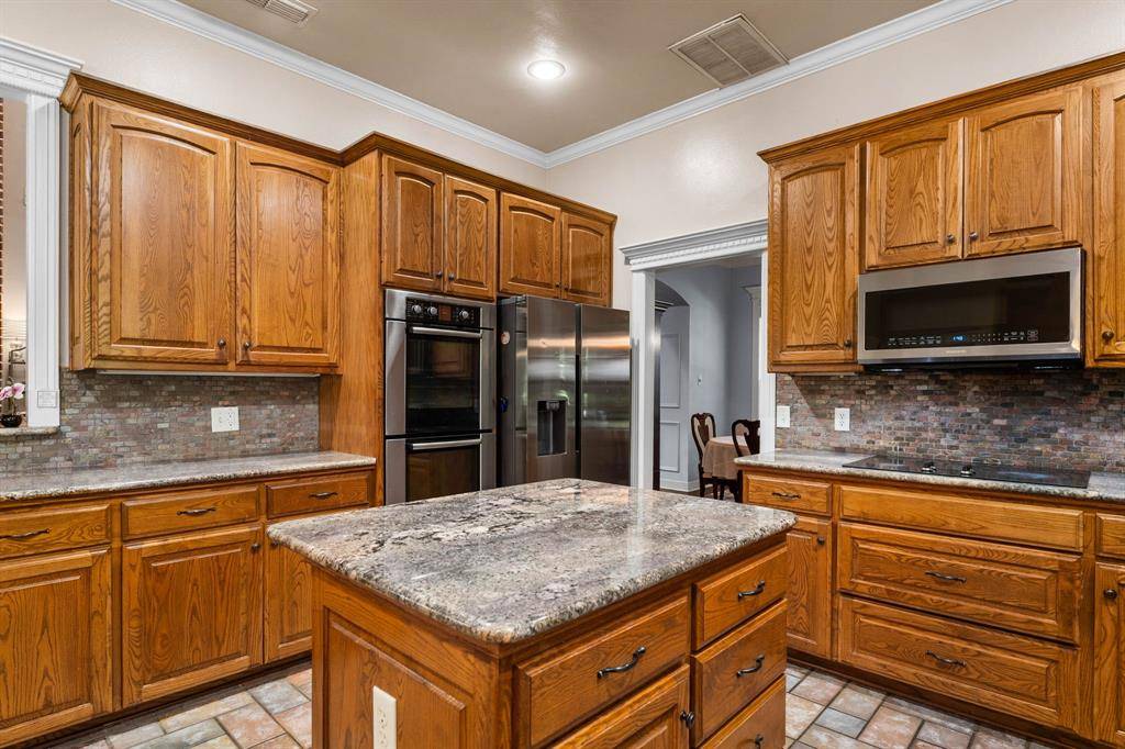 Tyler, TX 75707,3631 River Oaks Court