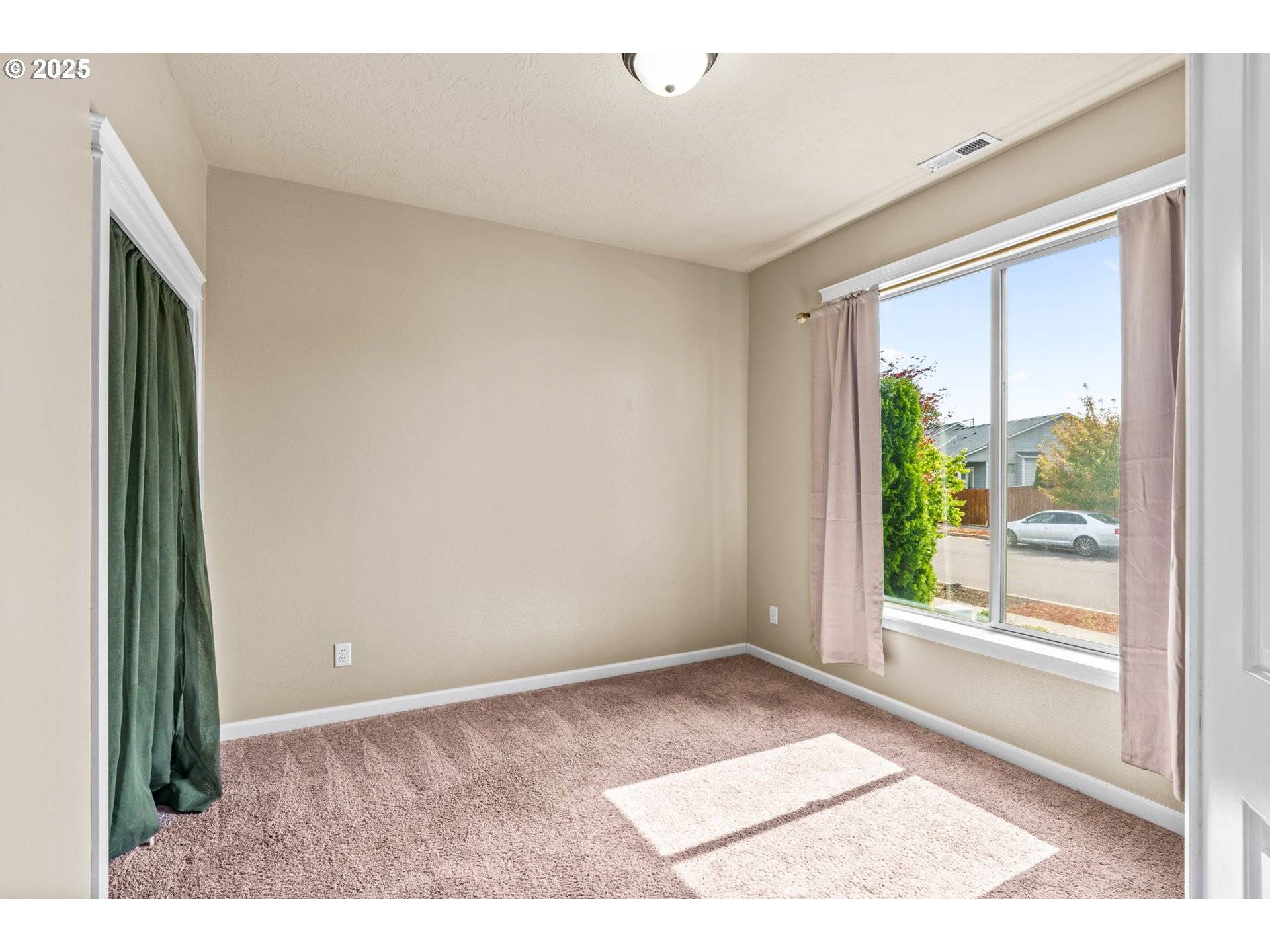 Albany, OR 97322,3276 S MOUNTAIN VIEW DR