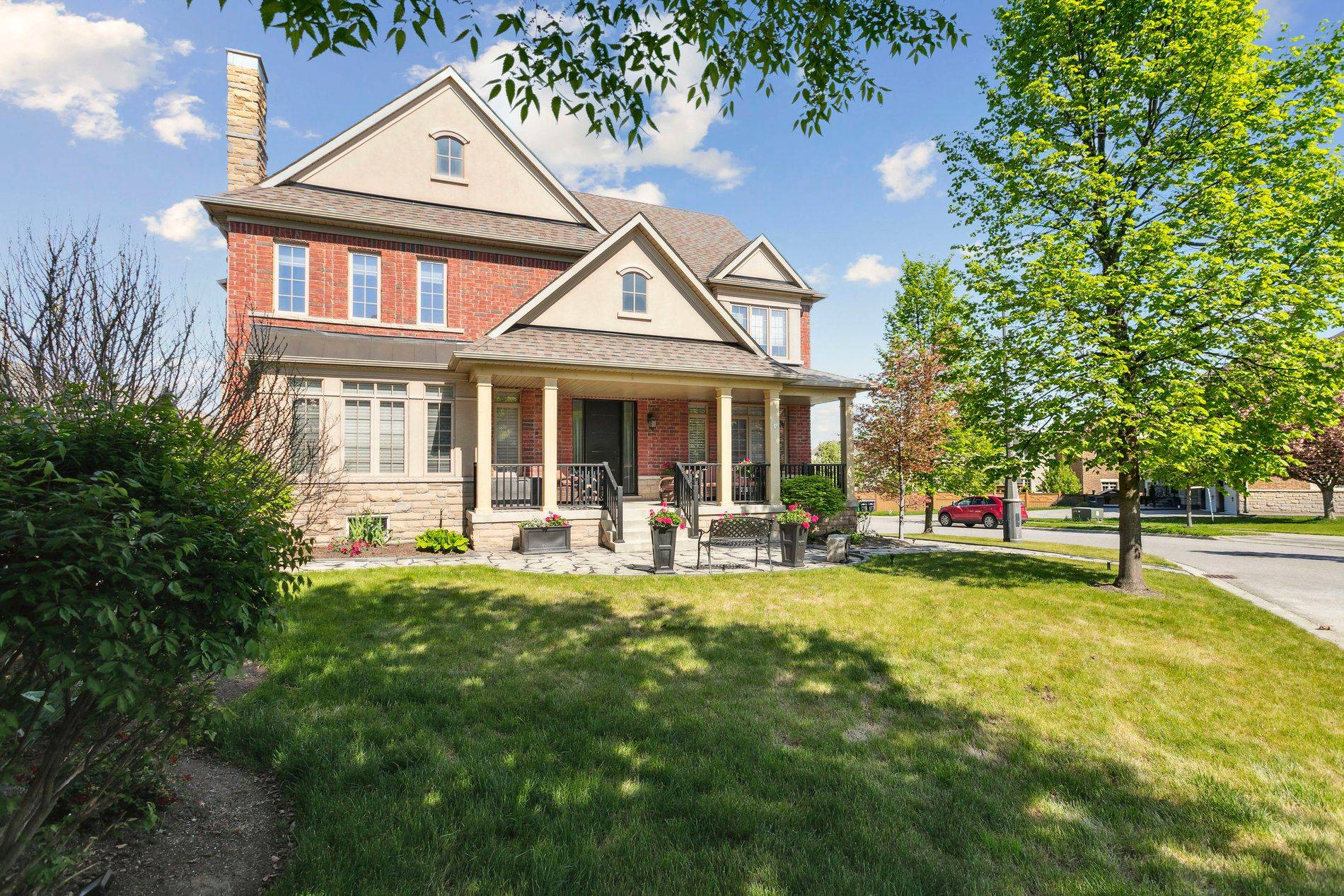 Brampton, ON L6X 0W3,9 Flanders RD