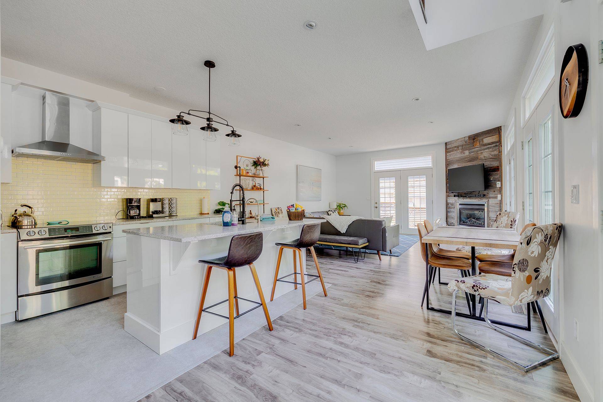 Lambton Shores, ON N0M 1T0,28 Centre ST