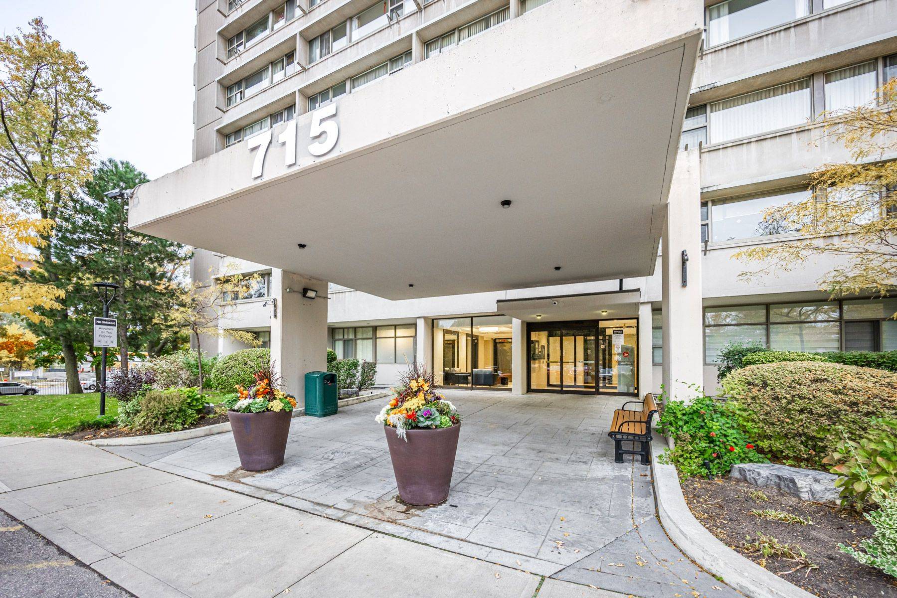 Toronto C11, ON M3C 1S5,715 Don Mills RD #802