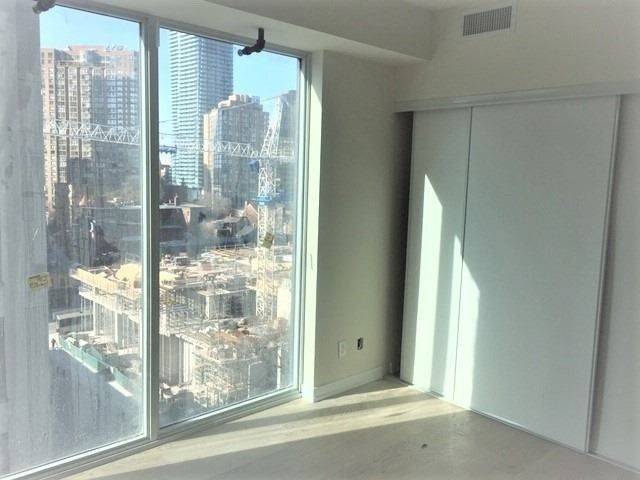Toronto C08, ON M4Y 1K3,17 Dundonald ST #1002