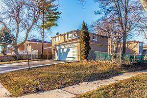 Toronto E09, ON M1G 3B8,114 Slan AVE