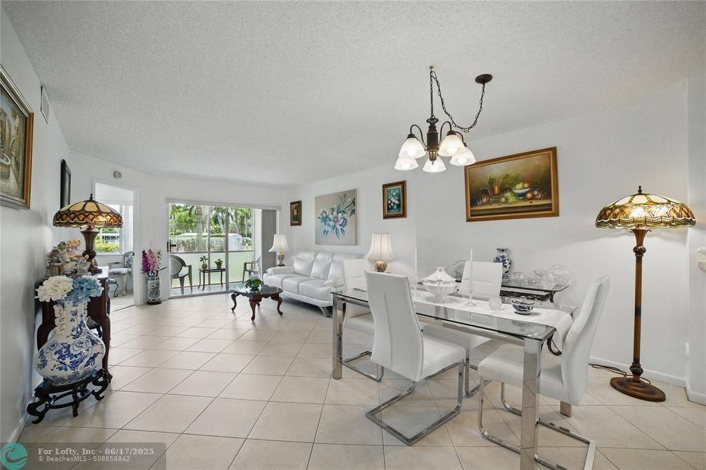Tamarac, FL 33321,7723 Trent Dr #7723