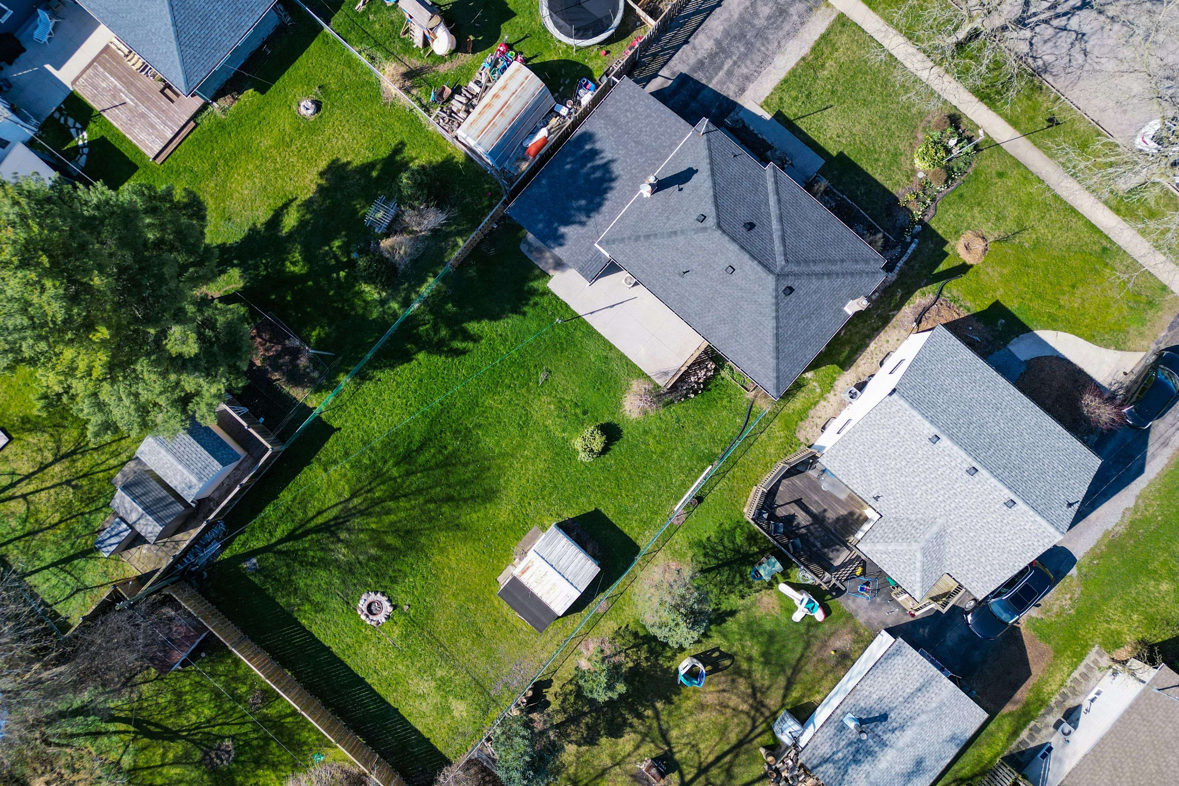 Niagara Falls, ON L2G 7A3,8685 Roosevelt ST