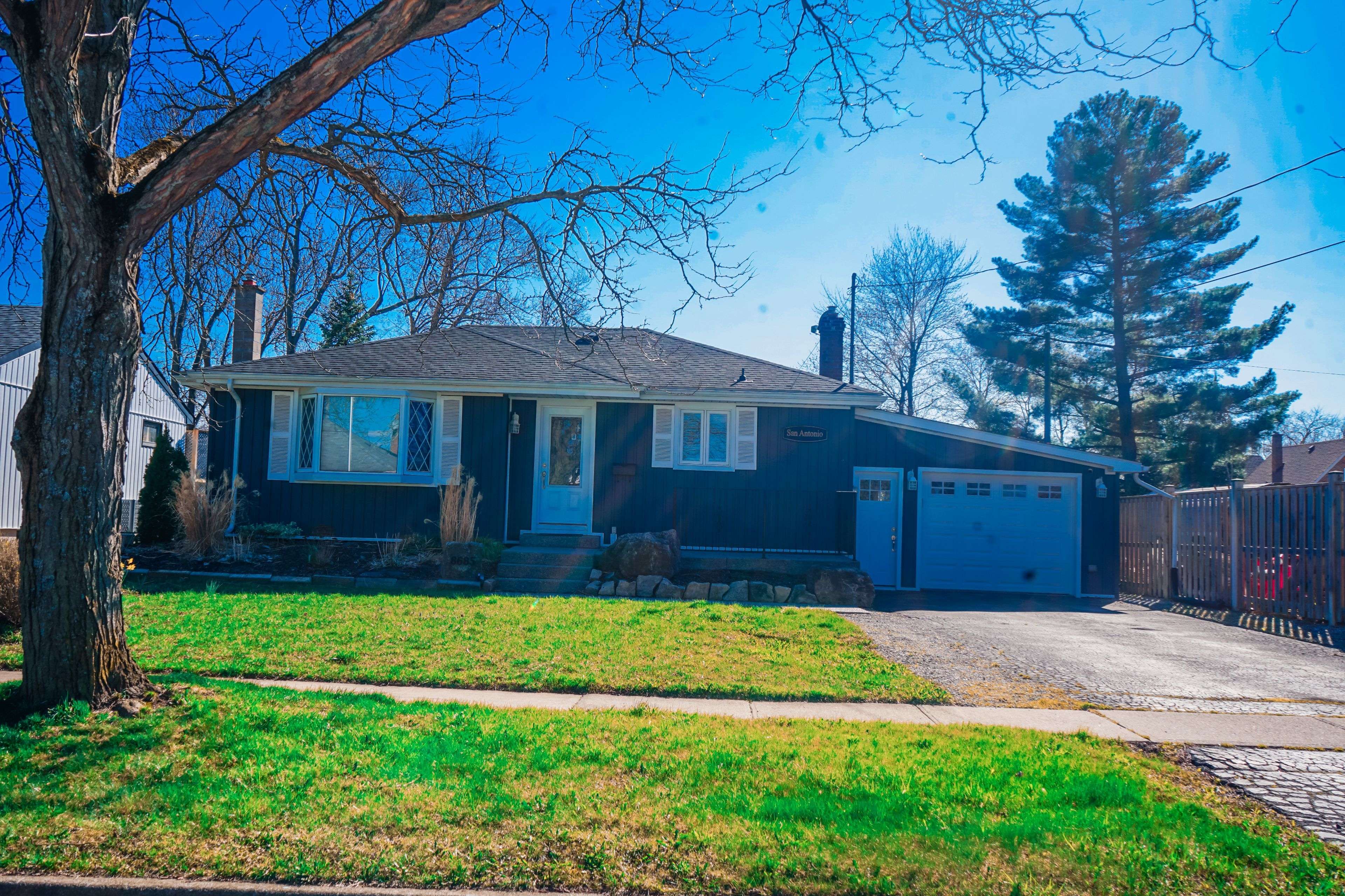 Niagara Falls, ON L2G 7A3,8685 Roosevelt ST