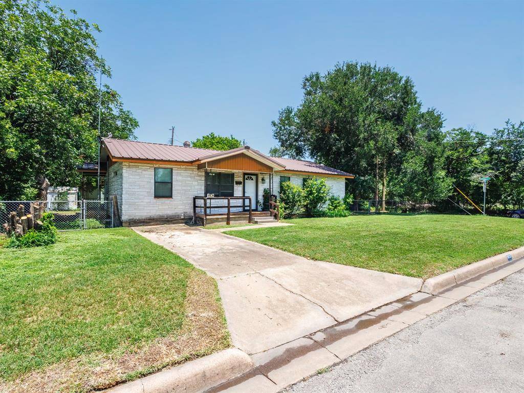 Brownwood, TX 76801,2812 1st Street