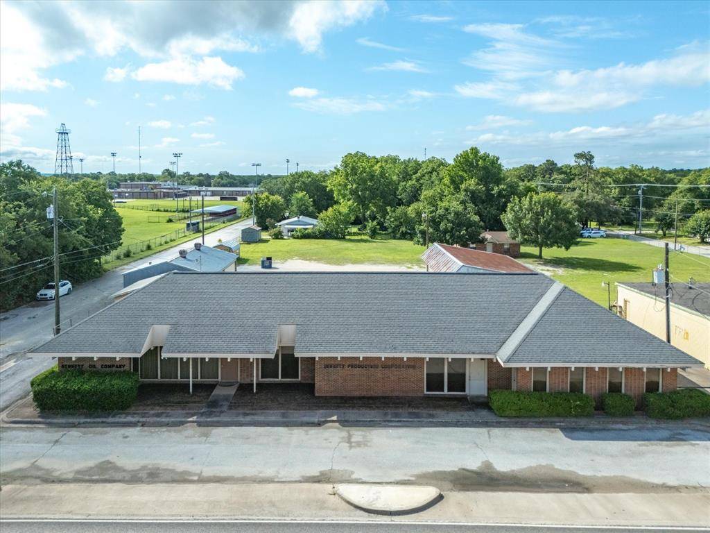 Bowie, TX 76230,815 Highway 59 N