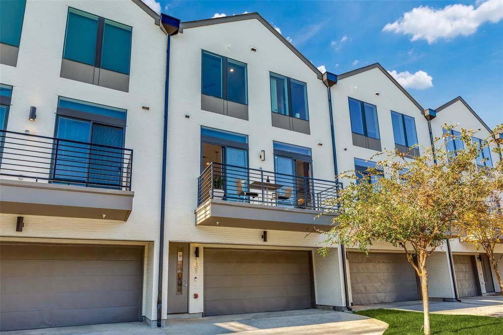 Dallas, TX 75204,4419 Cabell Drive #1307