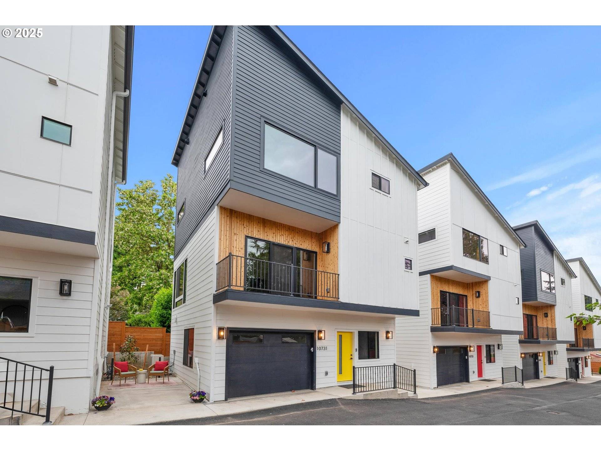 Portland, OR 97220,10731 NE FREMONT ST