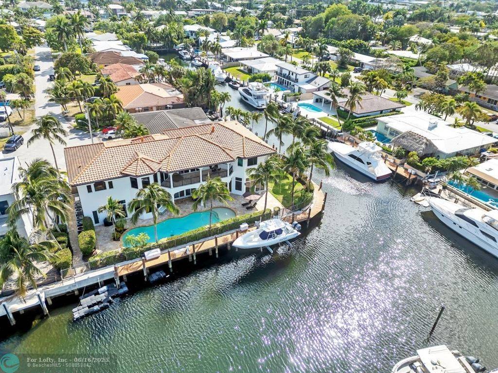 Pompano Beach, FL 33062,1261 NE 27th Way