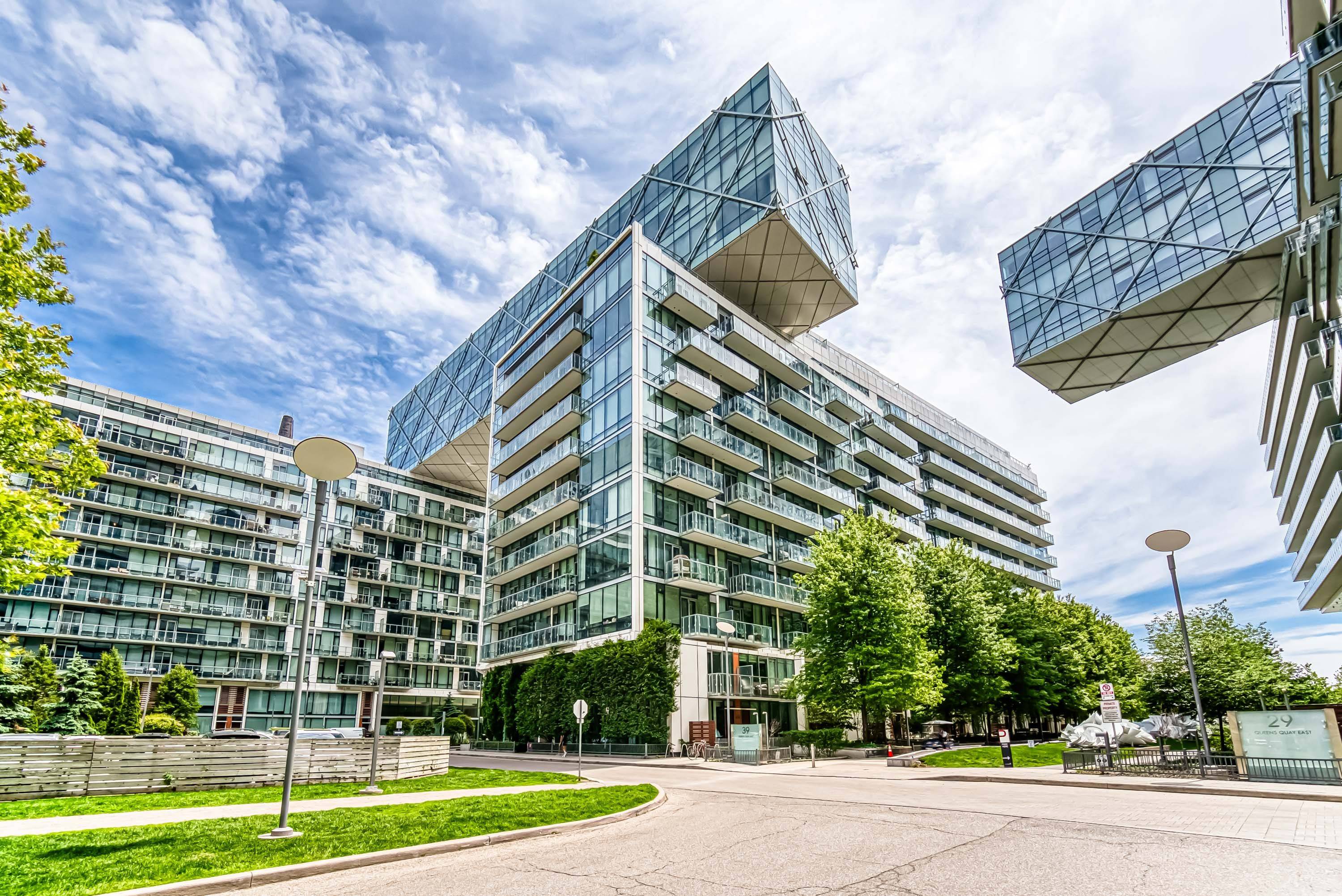 Toronto C08, ON M5E 0A5,39 Queens Quay #503