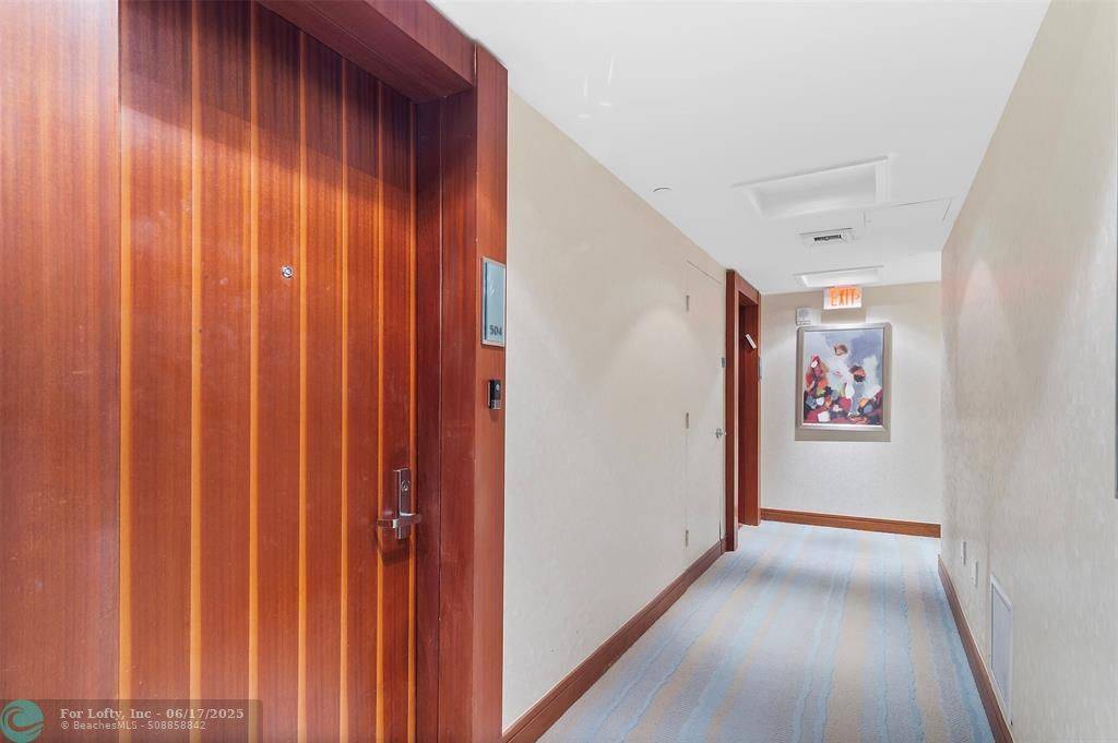 Fort Lauderdale, FL 33308,2831 N Ocean Blvd  #504N