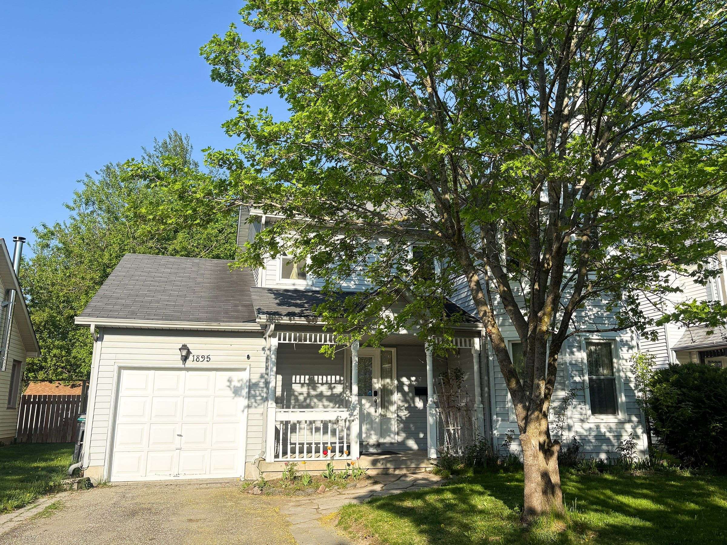 Innisfil, ON L9S 1W2,1895 Applewood AVE #Lower