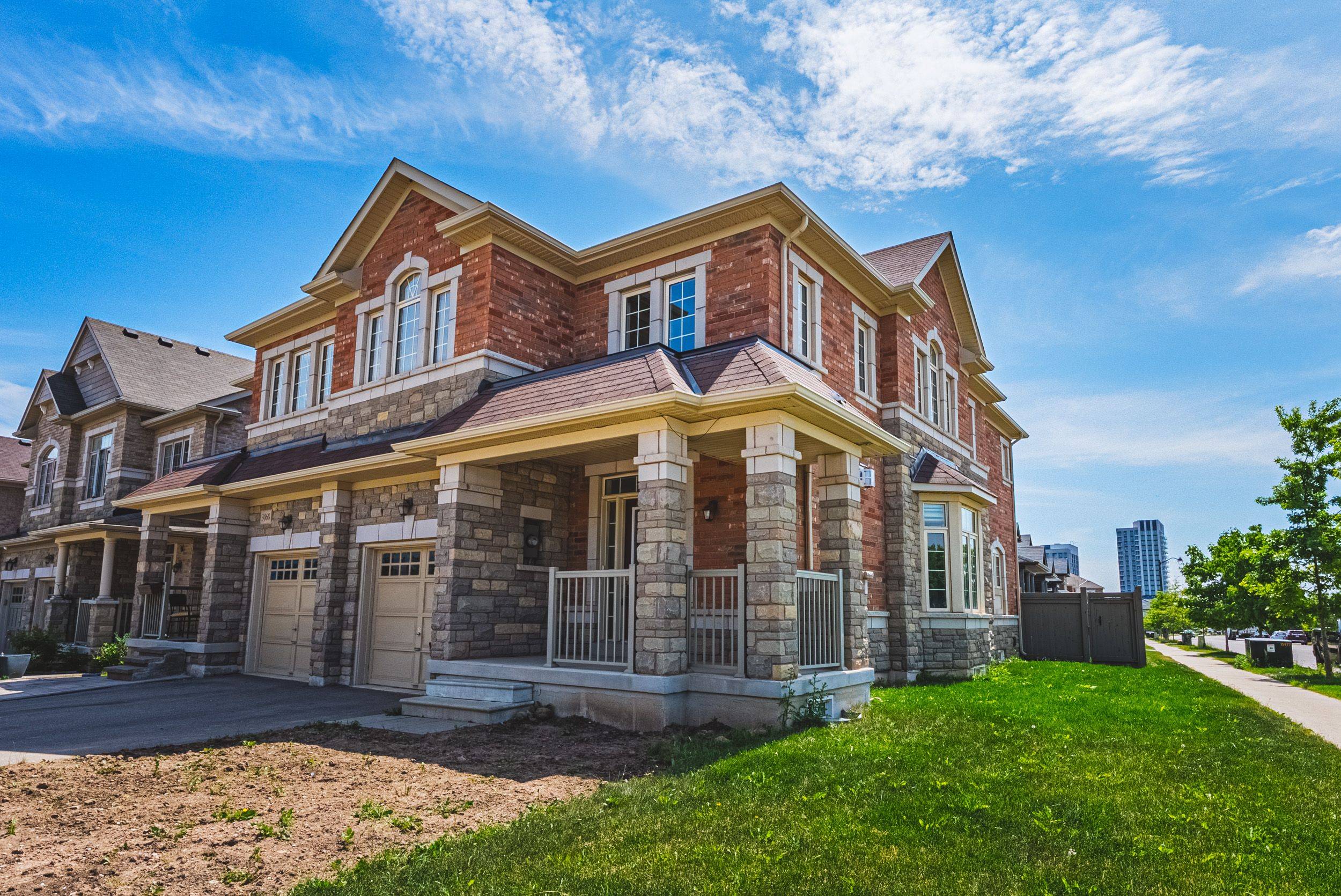 Oakville, ON L6H 0S7,3070 Max Khan BLVD