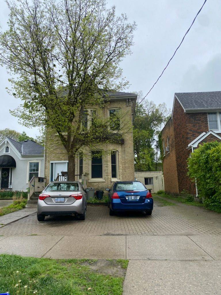 London East, ON N6B 2E3,353 Central AVE