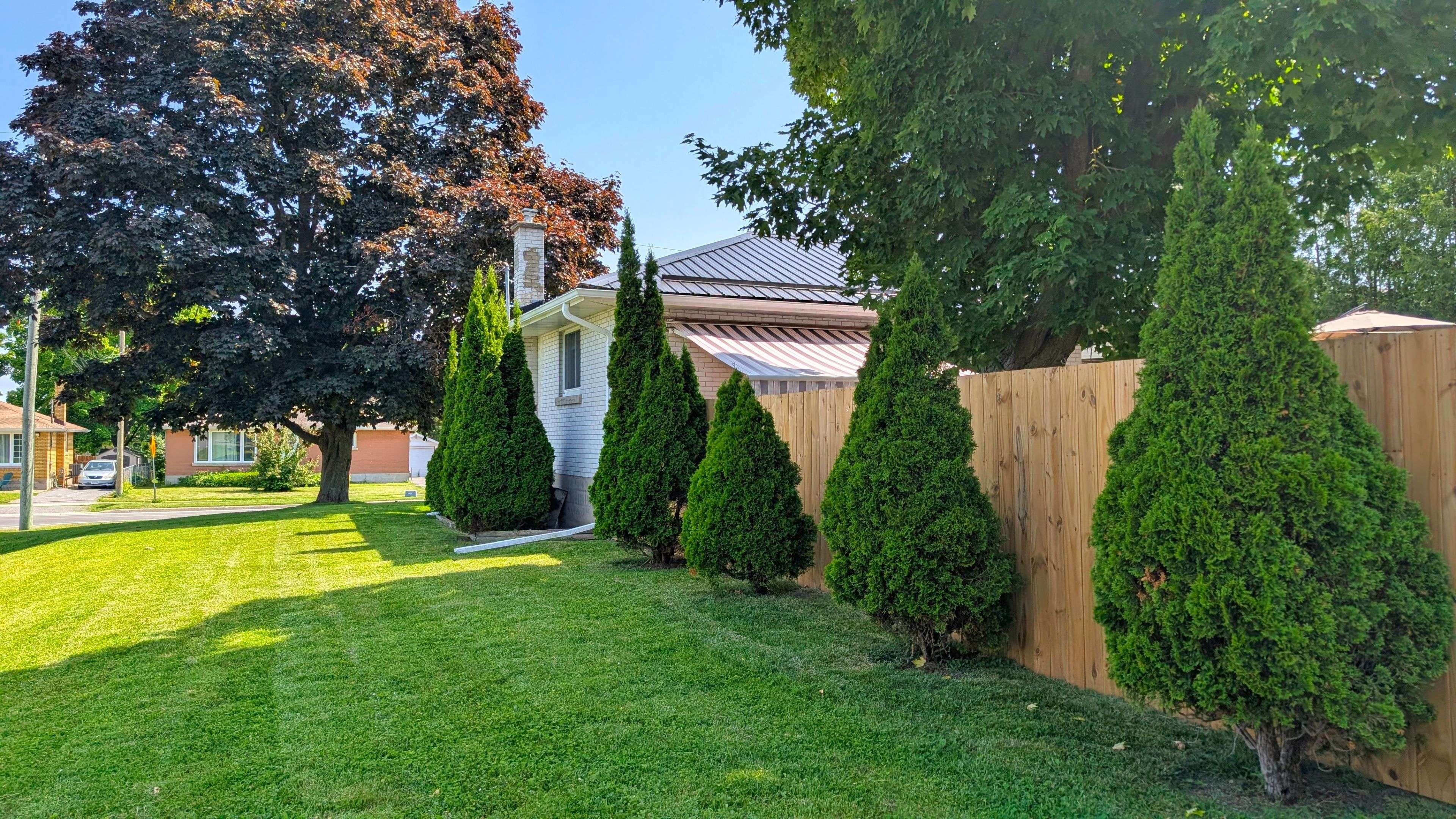 Loyalist, ON K7M 9K7,54 Amherst DR