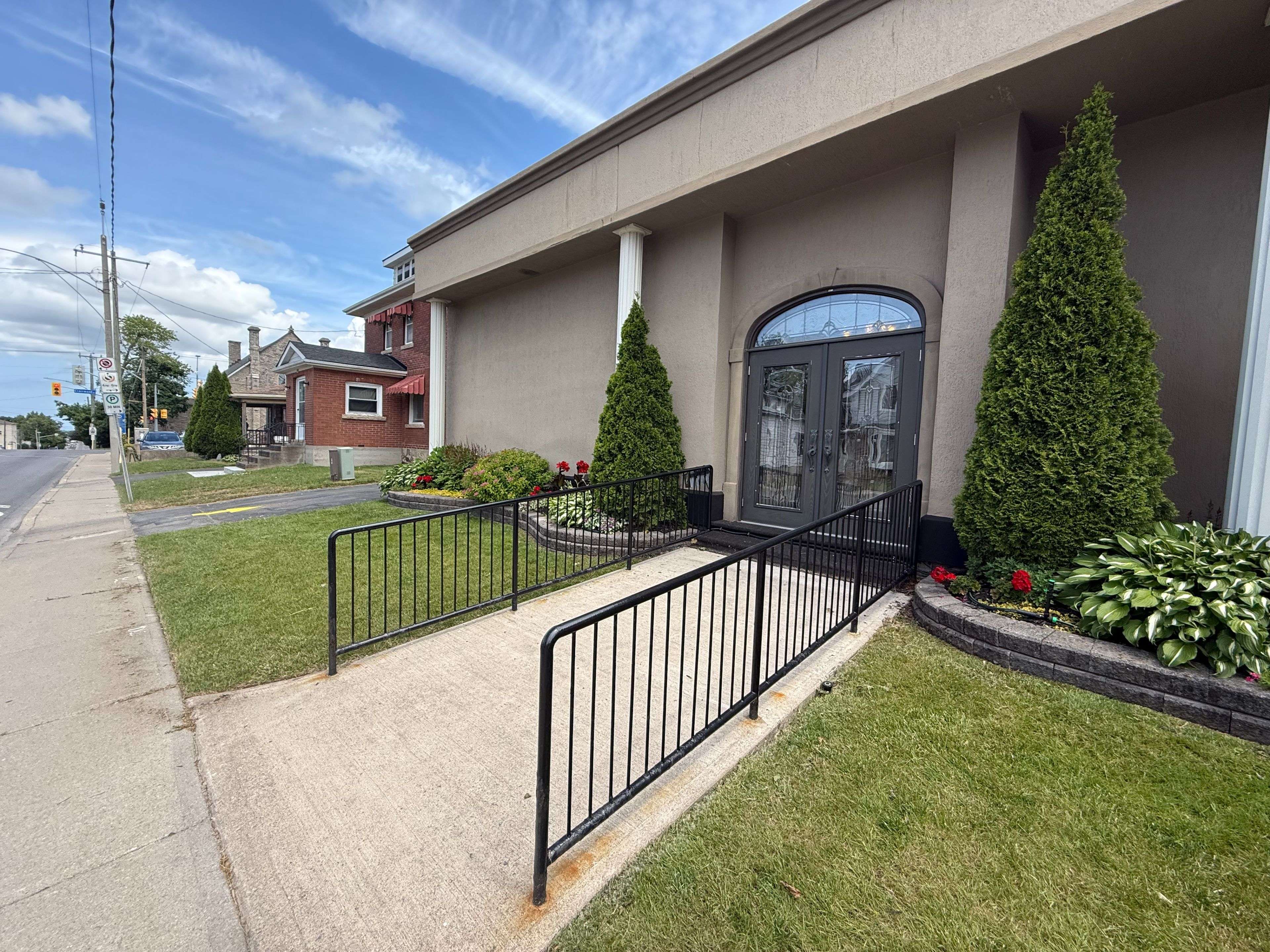 Thorold, ON L2E 6A8,26 Ormond ST S
