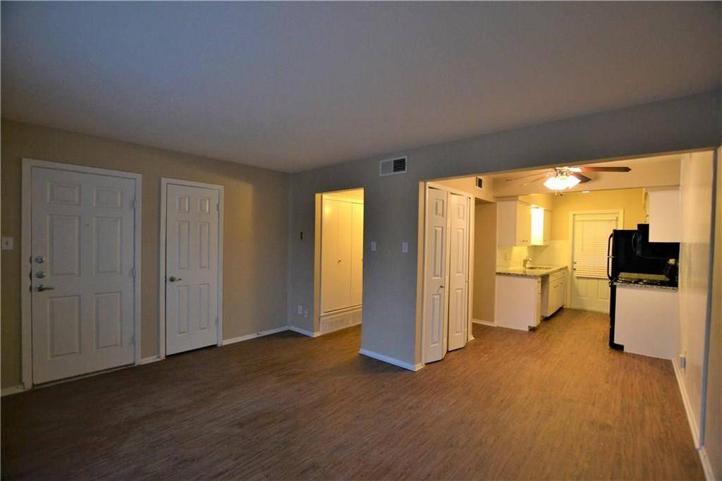 Wylie, TX 75098,103 W Brown Street #2
