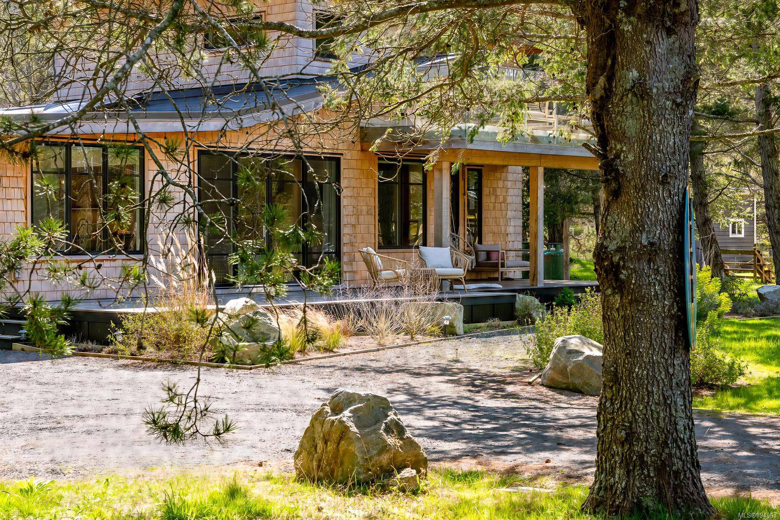 Hornby Island, BC V0R 1Z0,8180 Anderson Dr
