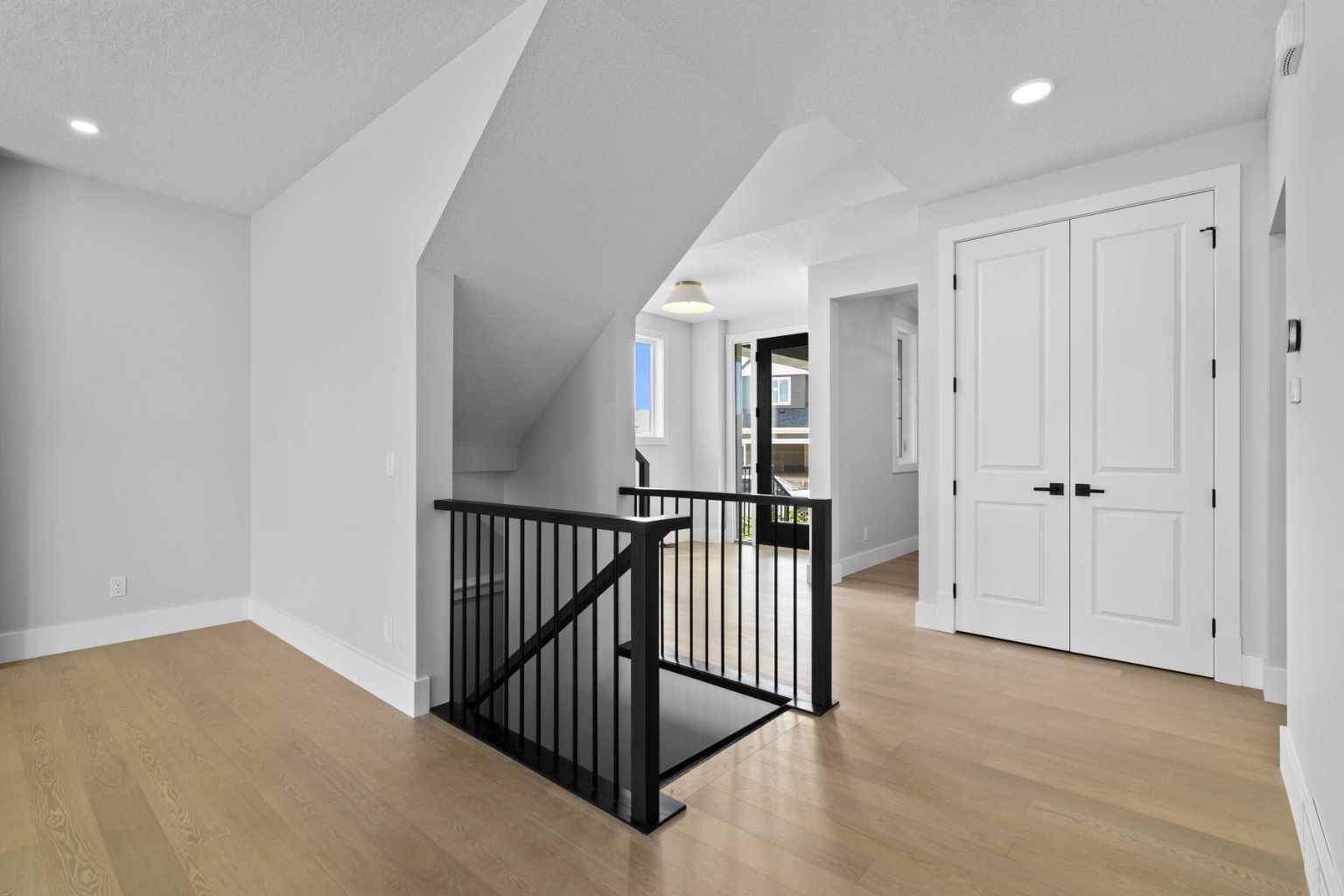 Calgary, AB T2X 5G5,205 Creekstone HL SW