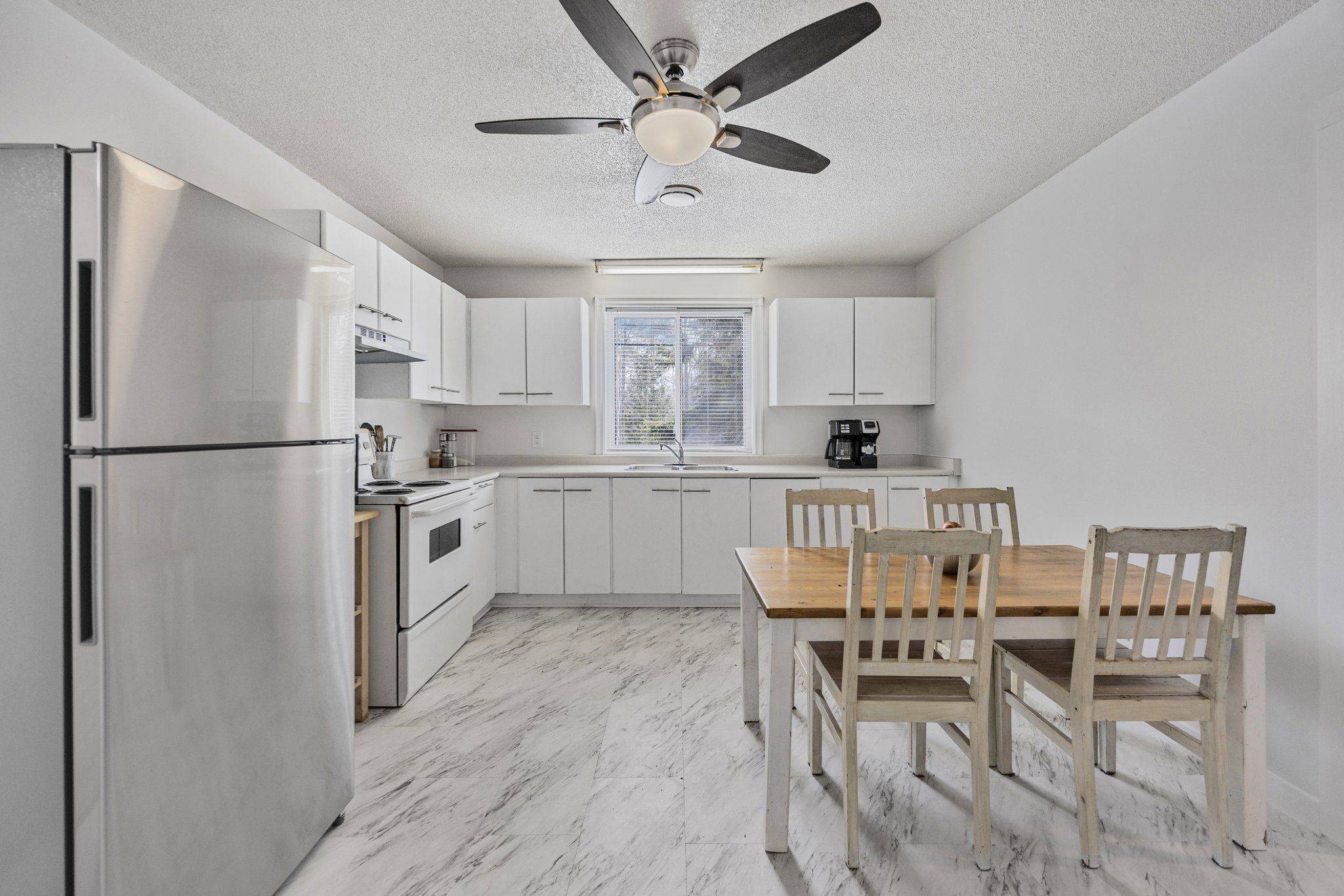 Tay, ON L0K 2A0,66 Vents Beach RD #Upper