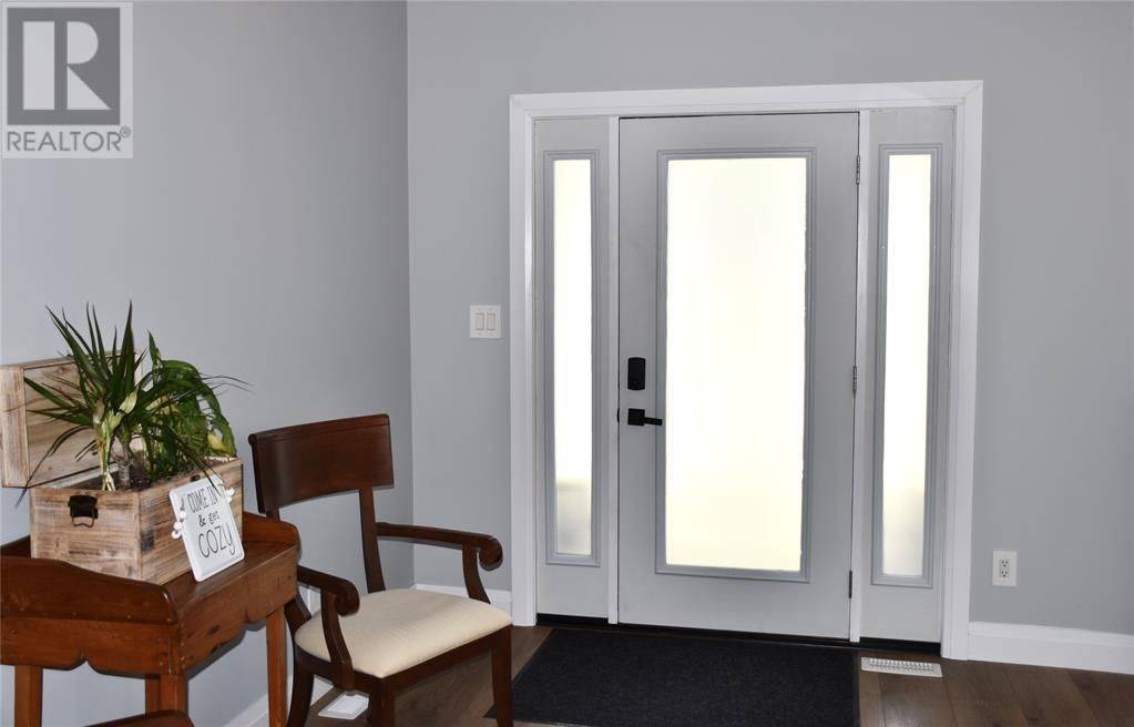 Sarnia, ON N7T 0C2,207 Essex ST