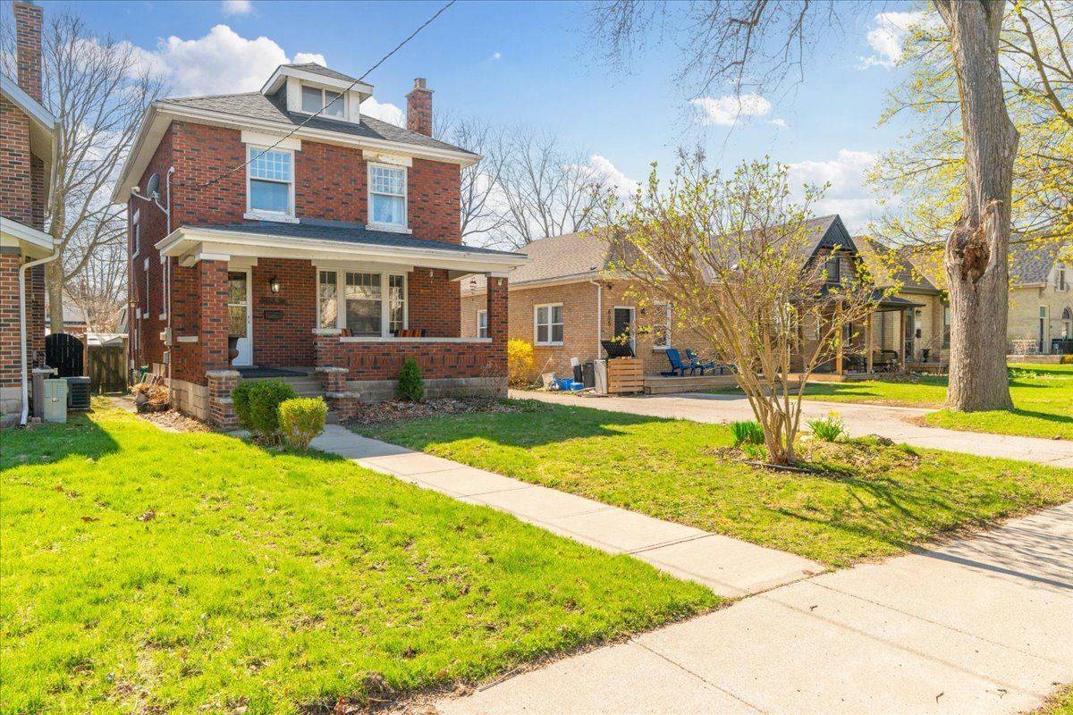 London East, ON N5Y 2W6,803.5 Maitland ST