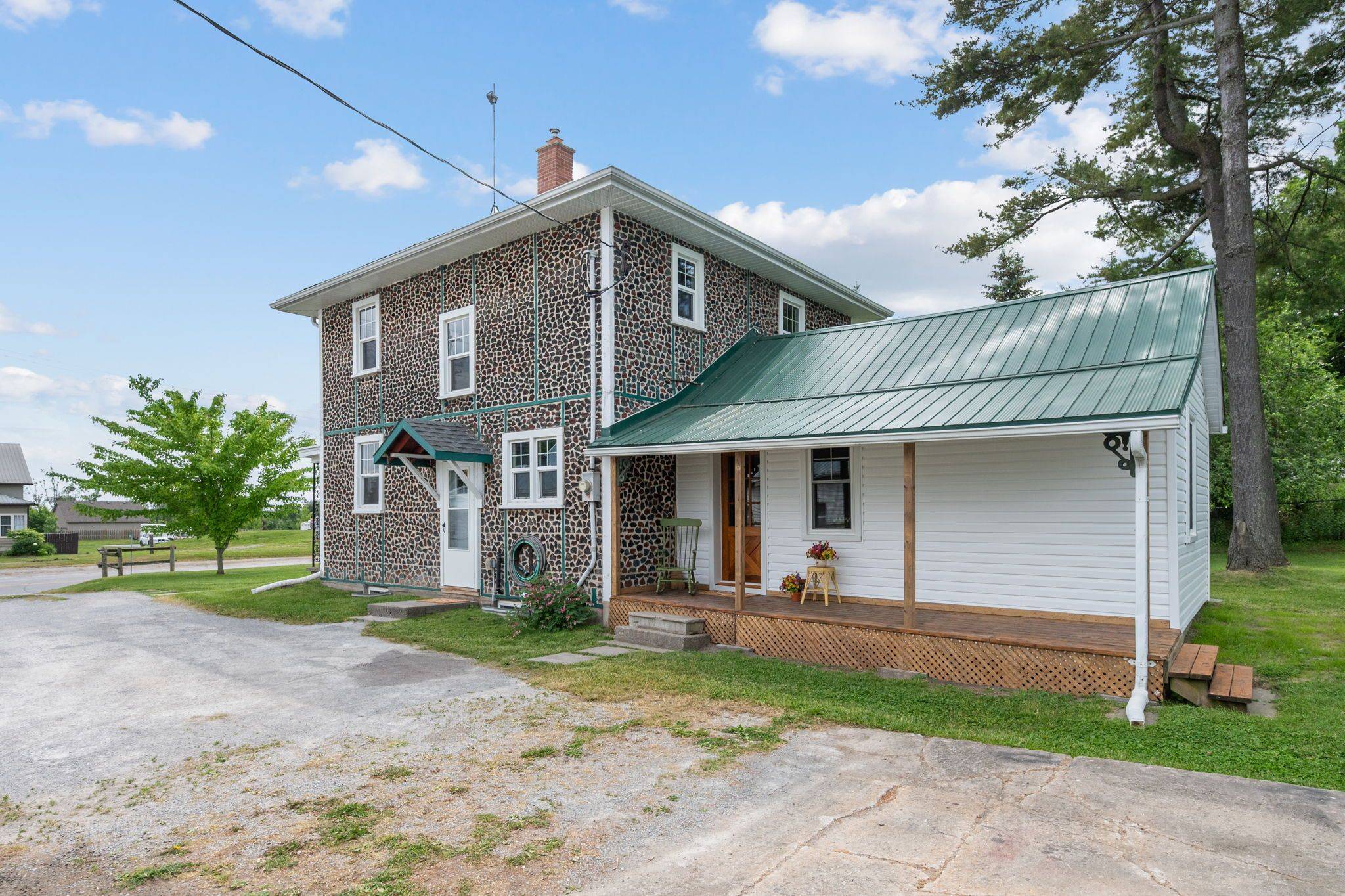 Kawartha Lakes, ON K0M 2T0,269 Glenarm RD