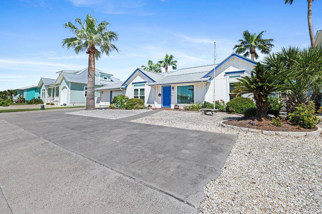 Rockport, TX 78382,21 Flamingo Rd