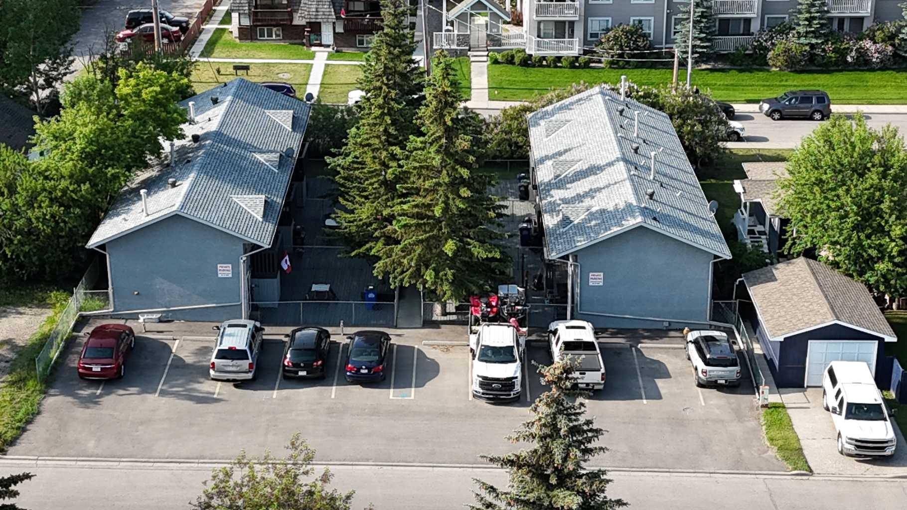 Cochrane, AB T4C 1Z4,116 Powell ST