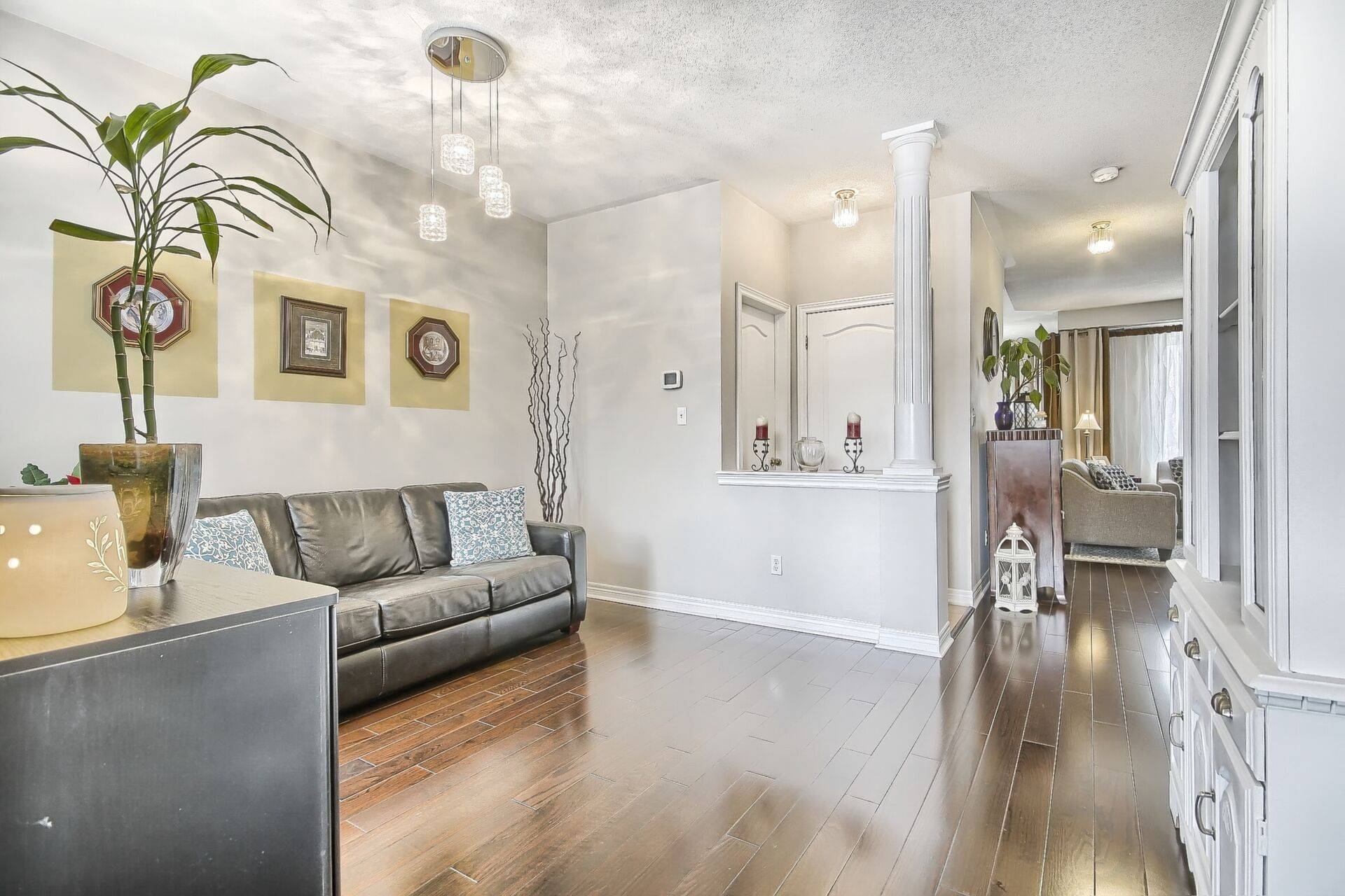 Whitby, ON L1R 0J3,24 Westport DR