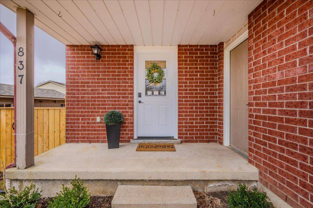 North Perth, ON N4W 3R3,837 Edgar ST W